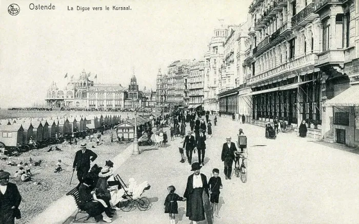 Framed Print : Ostend, Belgium - La Digue (seafront) toward the Kursaal Framed Print : Ostend, Belgium - La Digue (seafront) toward the Kursaal