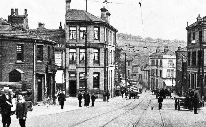 Framed Print : Otley Road, Shipley early 1900's Framed Print : Otley Road, Shipley early 1900's