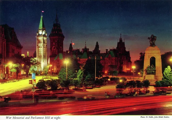 Framed Print : Ottawa, Canada - War Memorial and Parliament Hill at night Framed Print : Ottawa, Canada - War Memorial and Parliament Hill at night