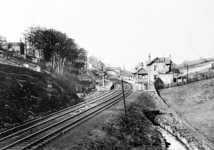 Framed Print : Ovenden - Railway Station - Halifa Framed Print : Ovenden - Railway Station - Halifa