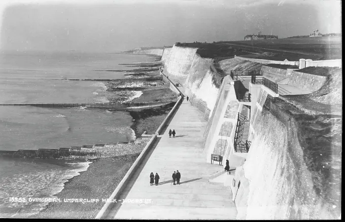 Framed Print : Ovingdean Undercliff Walk Framed Print : Ovingdean Undercliff Walk