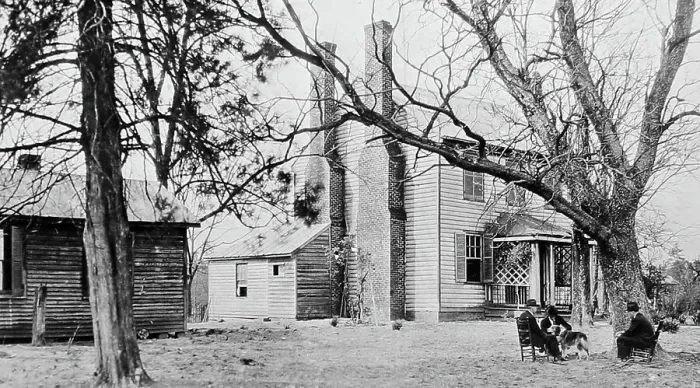 Framed Print : Owners house, Tobacco plantation, Virginia, USA, early 1900s Framed Print : Owners house, Tobacco plantation, Virginia, USA, early 1900s