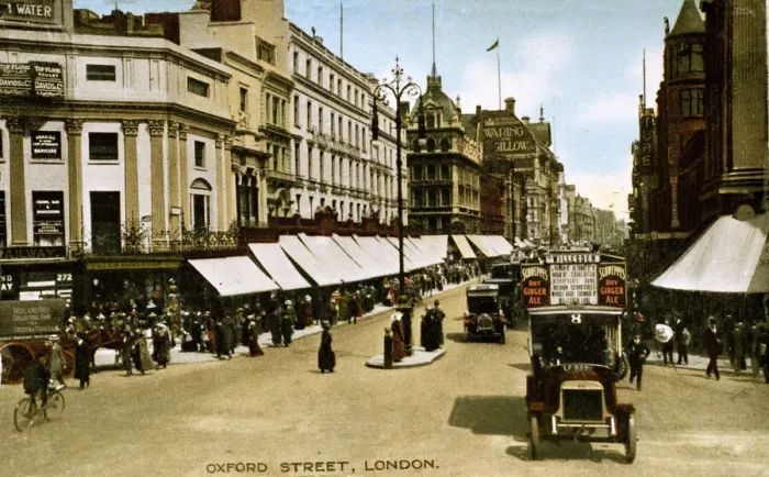Framed Print : Oxford Street, Central London Framed Print : Oxford Street, Central London