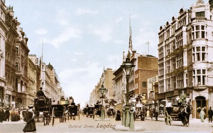 Framed Print : Oxford Street, Central London Framed Print : Oxford Street, Central London