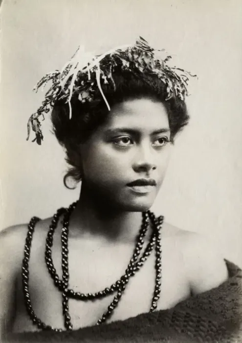 Framed Print : Pacific Islands, Oceania: portrait of a young woman Framed Print : Pacific Islands, Oceania: portrait of a young woman