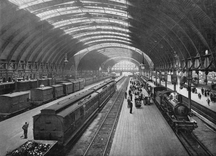 Framed Print : Paddington Platforms Framed Print : Paddington Platforms
