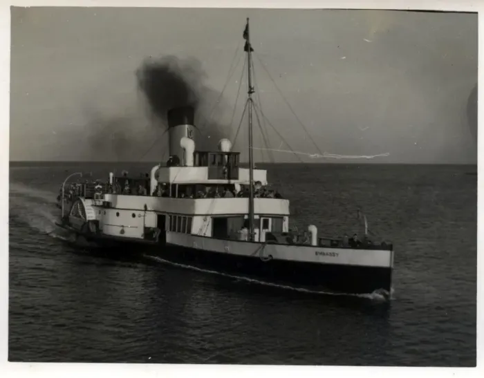 Framed Print : Paddle Steamer Embassy Framed Print : Paddle Steamer Embassy