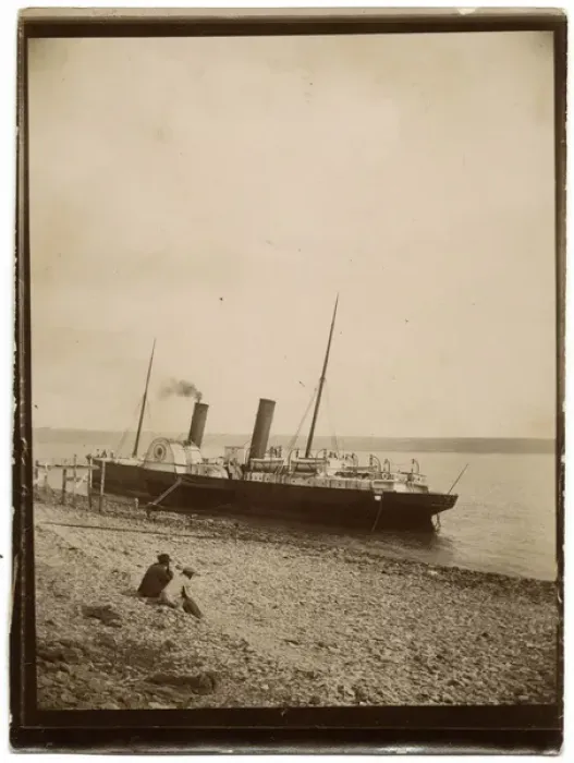 Framed Print : Paddle Steamer moored at Saint Marc, France awaiting tide