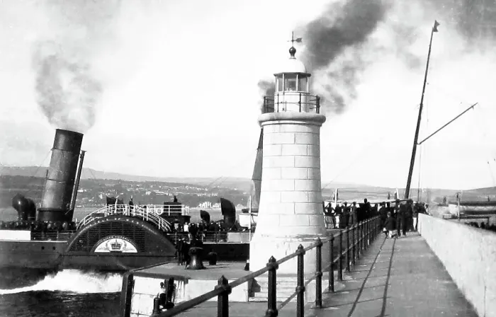 Framed Print : Paddle Steamer Queen Victoria, Douglas Harbour, Isle of Man Framed Print : Paddle Steamer Queen Victoria, Douglas Harbour, Isle of Man