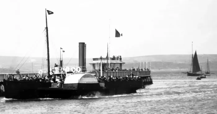Framed Print : Paddle steamer, Weymouth Pier Framed Print : Paddle steamer, Weymouth Pier