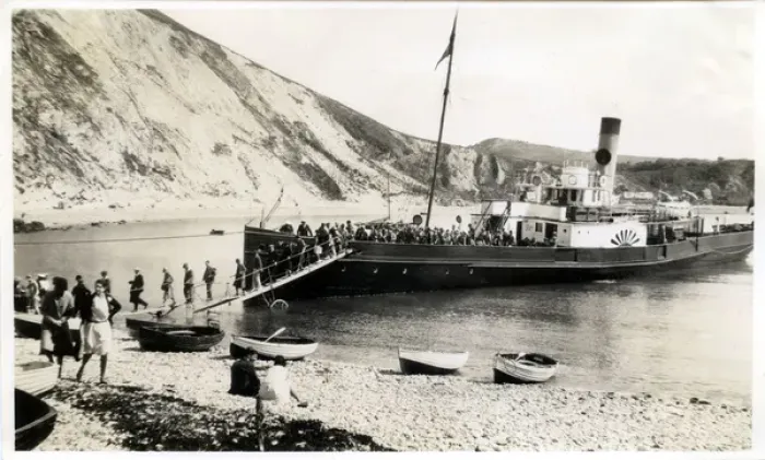 Framed Print : Paddlesteamer, Lulworth Cove, Dorset
