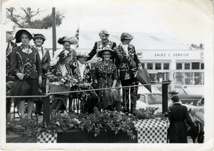 Framed Print : Pageant, Hythe, Hampshire Framed Print : Pageant, Hythe, Hampshire