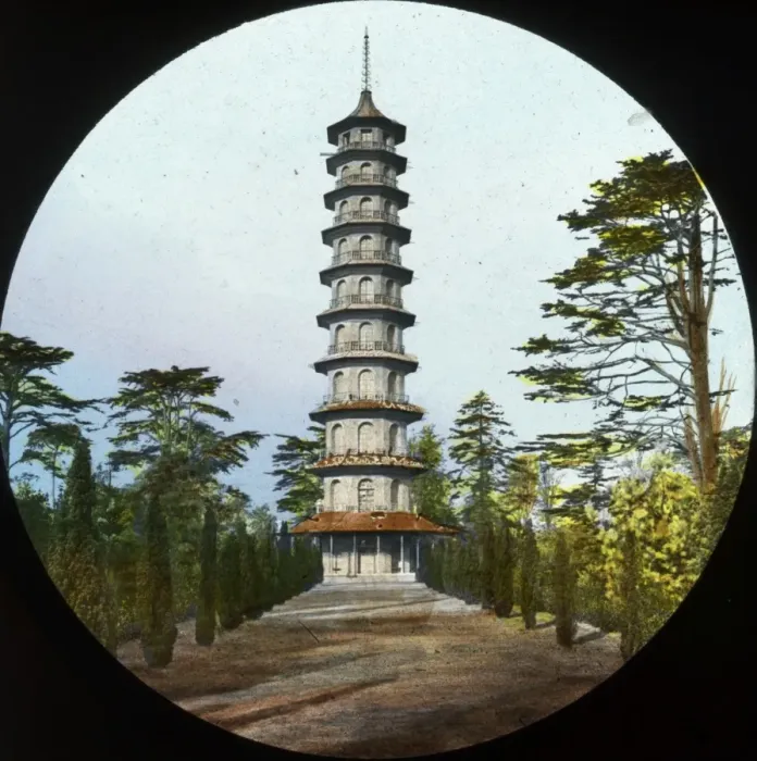 Framed Print : The Pagoda, Kew Gardens Framed Print : The Pagoda, Kew Gardens