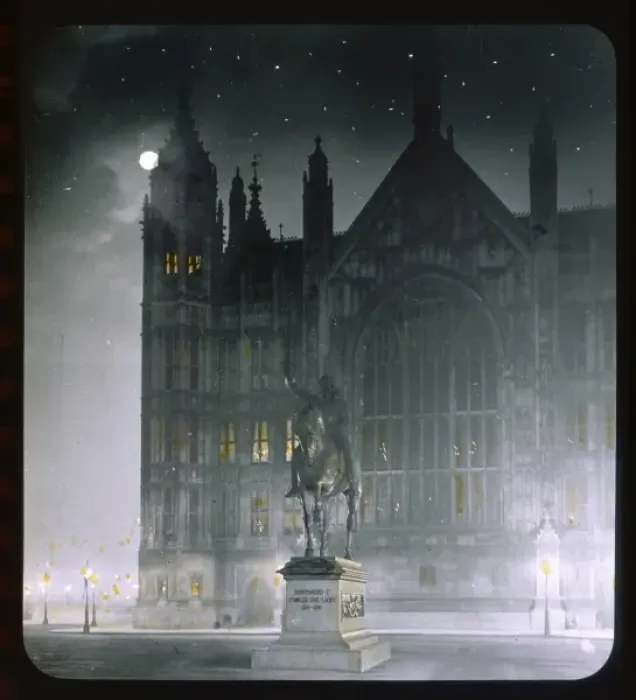 Framed Print : Palace Yard / Lantern Framed Print : Palace Yard / Lantern