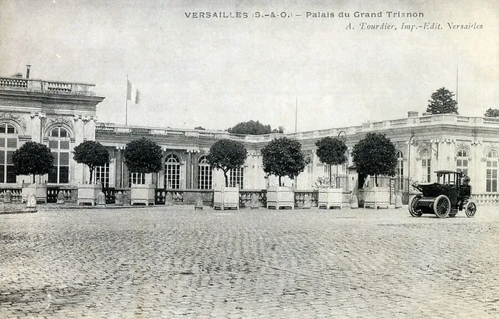 Framed Print : Palais du Grand Trianon, Versailles, France Framed Print : Palais du Grand Trianon, Versailles, France