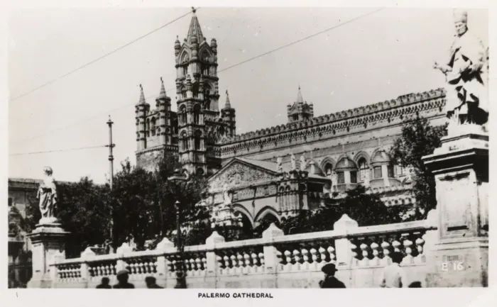 Framed Print : Palermo - The Cathedral, Sicily, Italy Framed Print : Palermo - The Cathedral, Sicily, Italy