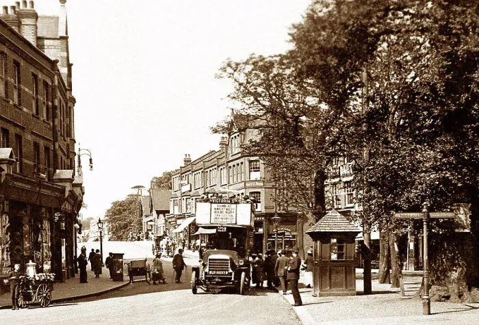 Framed Print : Palmers Green Triangle, early 1900s Framed Print : Palmers Green Triangle, early 1900s