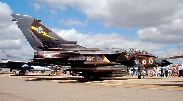 Panavia Tornado iDS MM7037 - 36-37