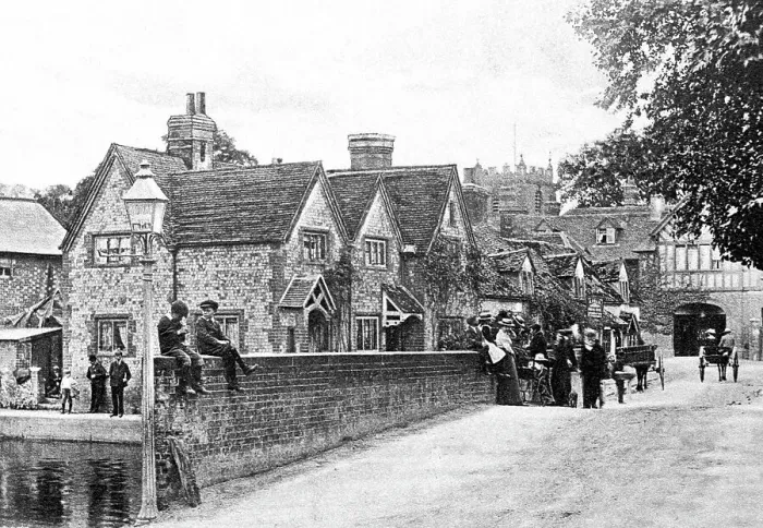 Framed Print : Pangbourne early 1900s Framed Print : Pangbourne early 1900s