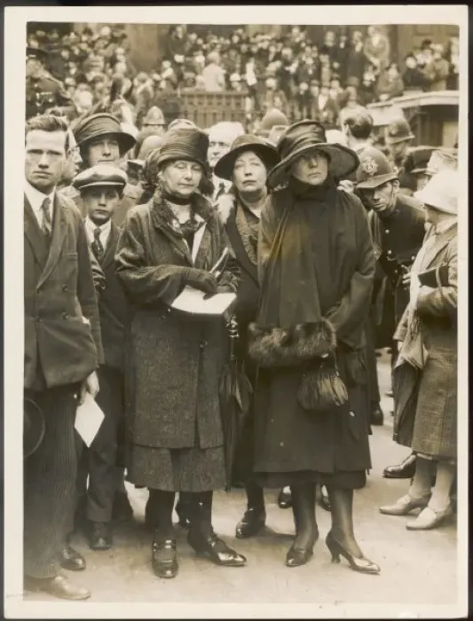 Framed Print : Pankhurst Funeral Framed Print : Pankhurst Funeral