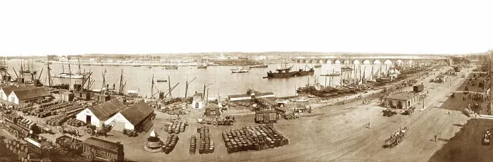 Framed Print : Panorama of Bordeaux Victorian period Framed Print : Panorama of Bordeaux Victorian period