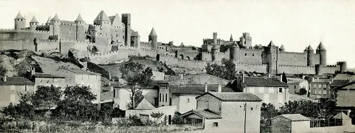 Framed Print : Panorama of the city of Carcassonne, Southern France Framed Print : Panorama of the city of Carcassonne, Southern France