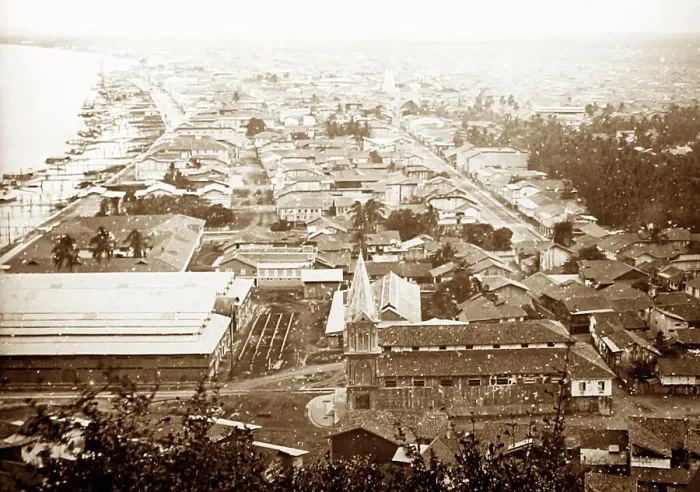 Framed Print : Panorama of Guayaquil, Ecuador, before the Great Fire Framed Print : Panorama of Guayaquil, Ecuador, before the Great Fire
