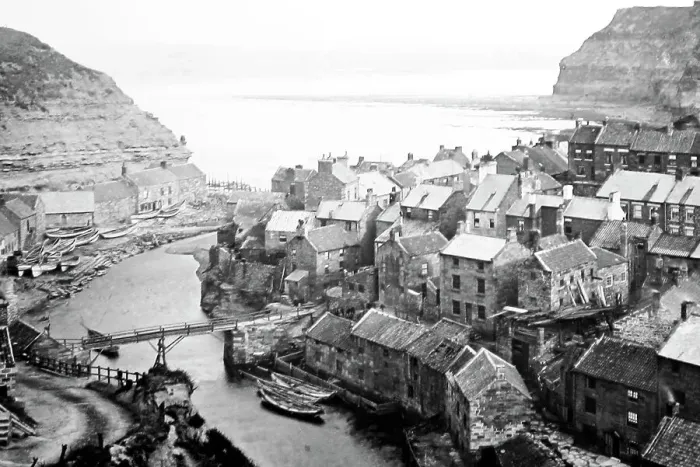 Framed Print : Panorama of Staithes, Victorian period Framed Print : Panorama of Staithes, Victorian period