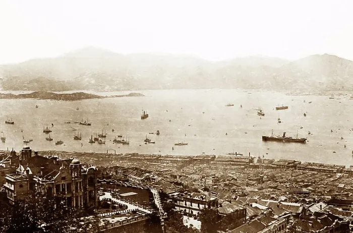 Framed Print : Panorama - Victoria Harbour & Stonecutter Island, Hong Kong Framed Print : Panorama - Victoria Harbour & Stonecutter Island, Hong Kong