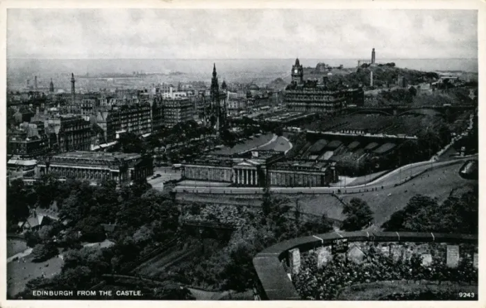 Framed Print : Panoramic View, Edinburgh, Midlothian Framed Print : Panoramic View, Edinburgh, Midlothian