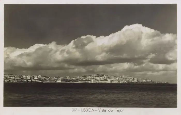 Framed Print : Panoramic view of Lisbon, Portugal from the sea Framed Print : Panoramic view of Lisbon, Portugal from the sea