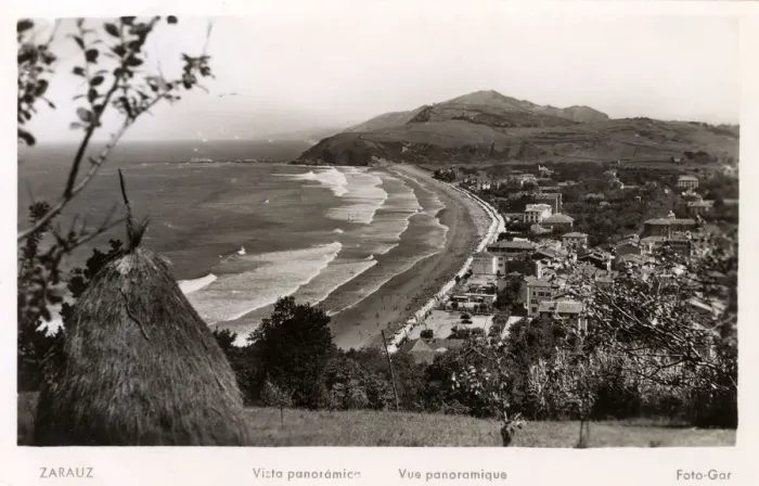 Framed Print : Panoramic View of the shoreline at Zarauz, Spain Framed Print : Panoramic View of the shoreline at Zarauz, Spain