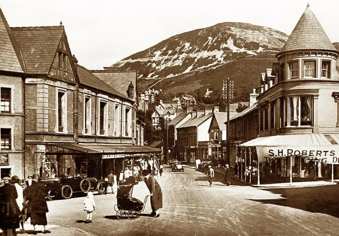 Framed Print : Pant-yr-Afon, Penmaenmawr early 1900's Framed Print : Pant-yr-Afon, Penmaenmawr early 1900's