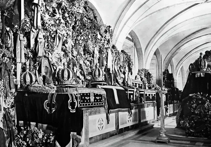 Framed Print : Pantheon Tombs, Lisbon, Portugal, early 1900s Framed Print : Pantheon Tombs, Lisbon, Portugal, early 1900s