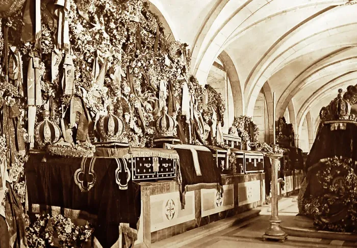 Framed Print : Pantheon Tombs, Lisbon, Portugal, early 1900s Framed Print : Pantheon Tombs, Lisbon, Portugal, early 1900s