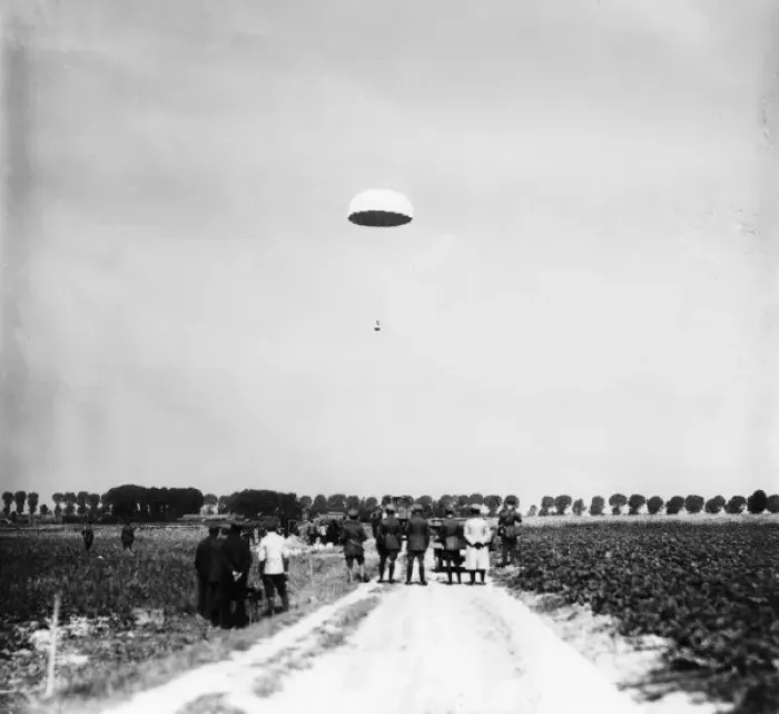 Framed Print : Parachute descending, Fournes, France, WW1 Framed Print : Parachute descending, Fournes, France, WW1
