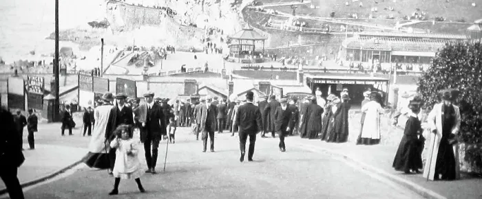 Framed Print : The Parade, Ilfracombe Framed Print : The Parade, Ilfracombe