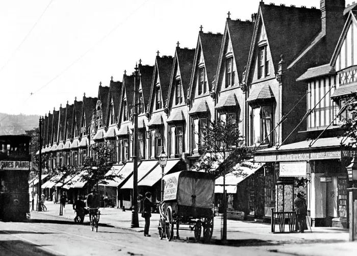 Framed Print : The Parade, Moseley, Birmingham early 1900's Framed Print : The Parade, Moseley, Birmingham early 1900's