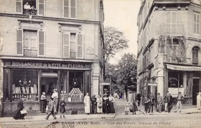Framed Print : Paris / Avenue Clichy 1906 Framed Print : Paris / Avenue Clichy 1906