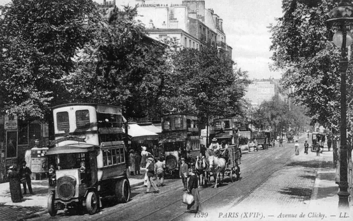 Framed Print : Paris / Avenue Clichy 1912 Framed Print : Paris / Avenue Clichy 1912