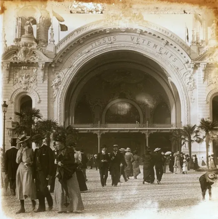 Framed Print : Paris Exhibition 1900 Framed Print : Paris Exhibition 1900