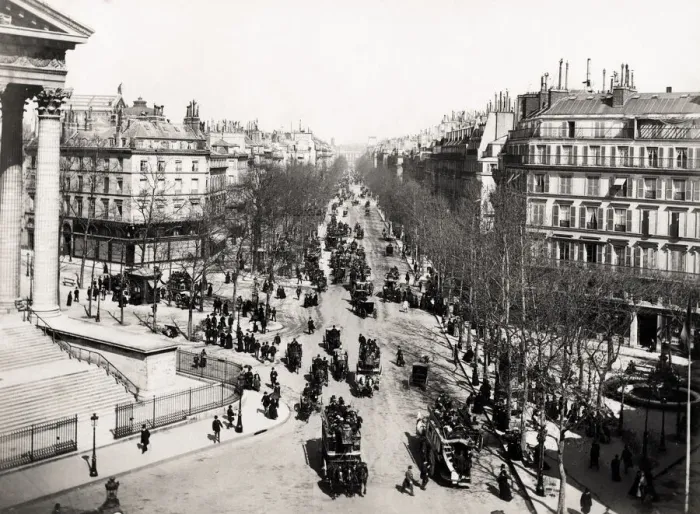 Framed Print : Paris France city centre view - Boulevard de la Madeleine Framed Print : Paris France city centre view - Boulevard de la Madeleine