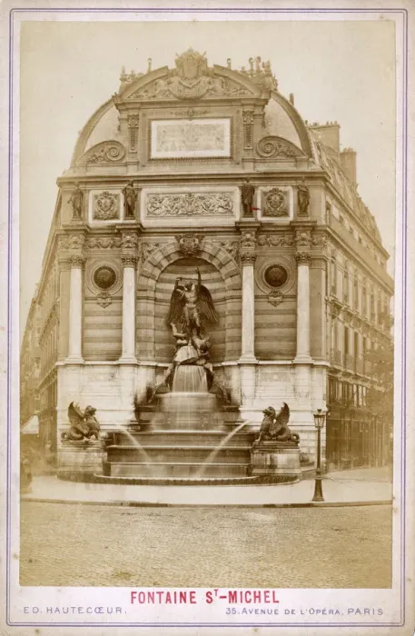 Framed Print : Paris, France - Fontaine Saint-Michel Framed Print : Paris, France - Fontaine Saint-Michel