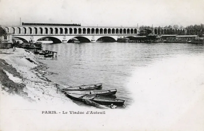 Framed Print : Paris, France - Viaduc d Auteuil Framed Print : Paris, France - Viaduc d Auteuil