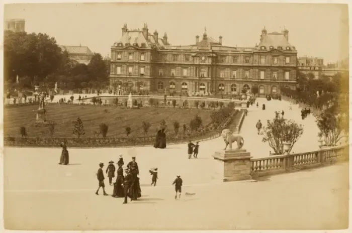 Framed Print : Paris Luxembourg Framed Print : Paris Luxembourg