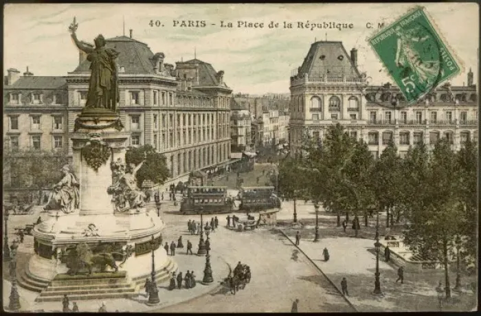 Framed Print : Paris / Place Republique Framed Print : Paris / Place Republique