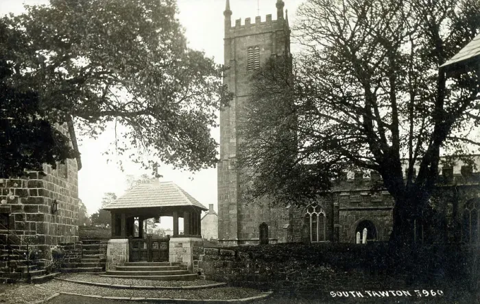 Framed Print : The Parish Church of Andrews, South Tawton Framed Print : The Parish Church of Andrews, South Tawton
