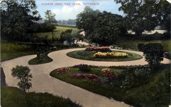 Framed Print : The Park, Clitheroe, Lancashire Framed Print : The Park, Clitheroe, Lancashire