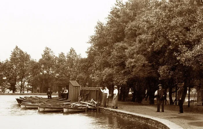 Framed Print : Park Lake, Pontefract early 1900's Framed Print : Park Lake, Pontefract early 1900's