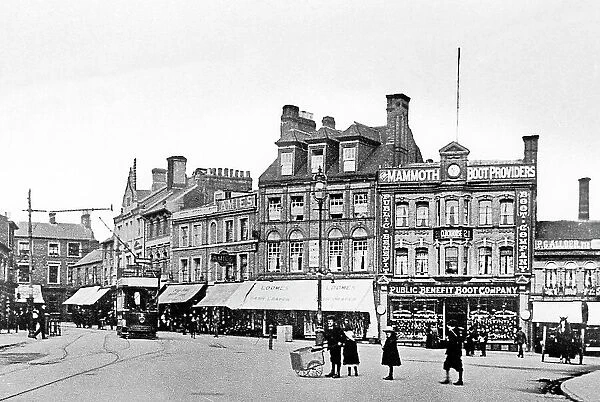 Park Square, Luton early 1900's